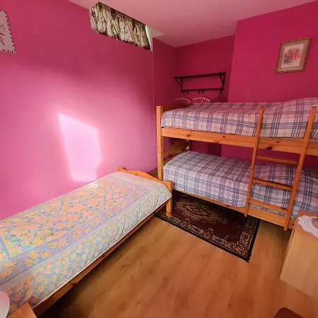 Chez Monique * Longueval