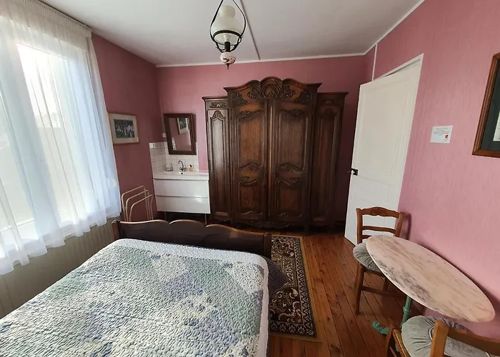 Chez Monique * Longueval