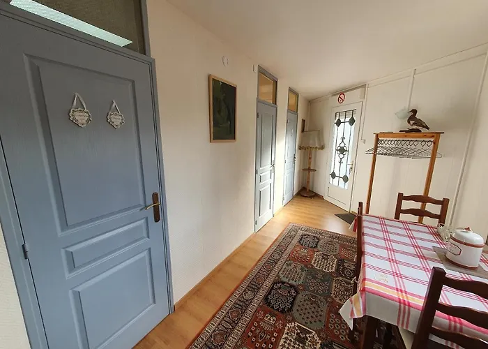 Chez Monique Bed & Breakfast Longueval