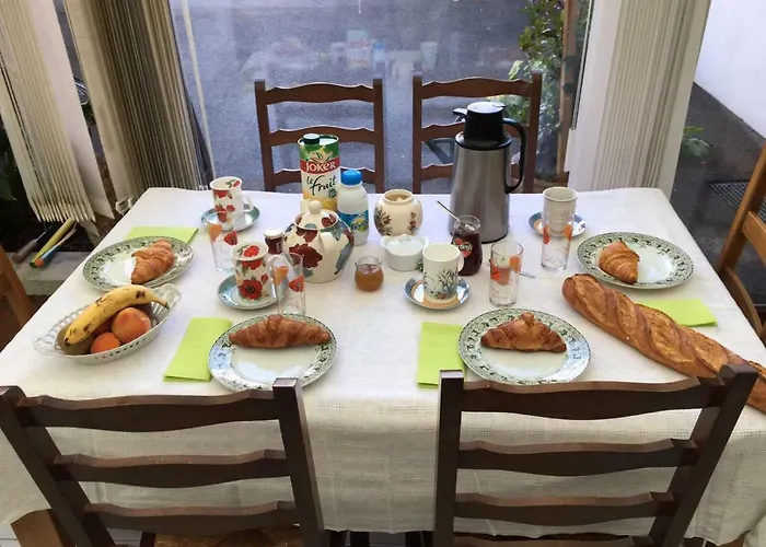 Chez Monique Bed & Breakfast Longueval